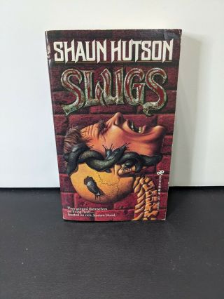 Slugs By Hutson,  Shaun Paperback Book - Leisure 1982 Vintage Horror Great Cover