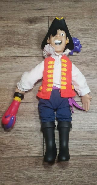 The Wiggles Captain Feather Sword Talking Plush 2003 Spin Master