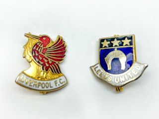 Vintage Liverpool Fc And Leeds United Metal And Enamel Pin Badges