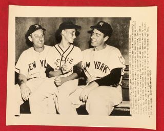 Vintage 1951 Joe Dimaggio Ny Yankees Baseball Wire Press Photo Early Antique