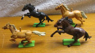 Vintage 1971 Britain Deetail Four (4) Civil War/ Cavalry/ Western Horses
