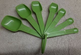 Vintage 1970s Tupperware Lime Green Measuring Spoons Complete Set Of 7 With Ring