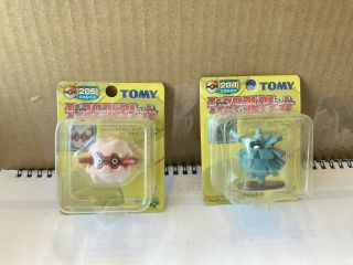 Rare Yellow Box Series Tomy Pineco Forretress Pokemon Figure 204 205