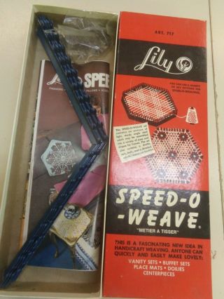 Vintage Speed - O - Weave Lily Mills Handicraft Weaving With Instructions Art 717