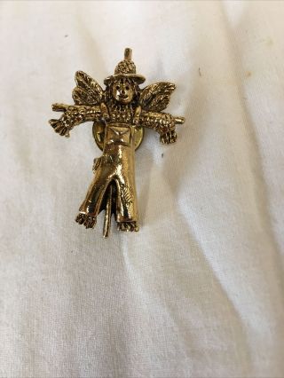 Vintage Camco Gold Tone Brooch Pin - Scarecrow With Wings 1 1/2”t X1 1/8” W.  Vg