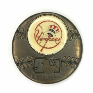 Vintage 1979 Lee Co Belt Buckle Mlb York Yankees Ny