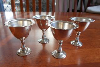 Set Of 4 X Vintage Epns Silver Plated Egg Cups Scalloped Rim