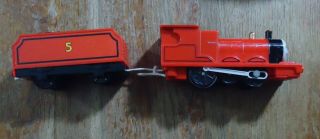 Tomy Trackmaster James With Linked Tender Thomas The Tank Engine
