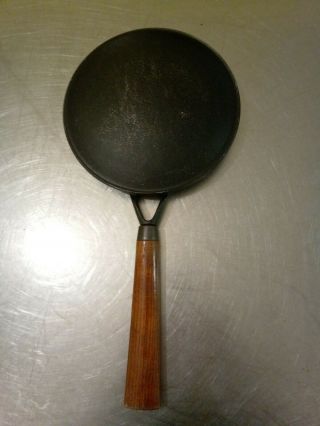 Vintage Creative Cookware 8 " Cast Iron Crepe Maker With Wooden Handle Usa