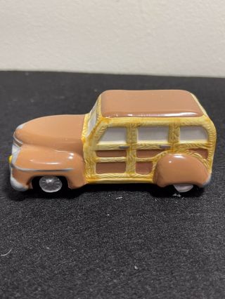 VINTAGE 1988 SNOW VILLAGE DEPT 56 WOODY STATION WAGON ACCESSORY - 5136 - 5 2