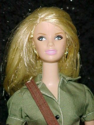 Australian Dolls Of The World Australia Barbie Dotw In Outfit Loose