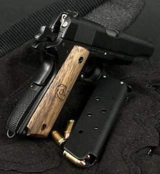 Scale Model Colt 1911 Wooden Grips (limited Edition Black) 1:2 Shell Ejecting