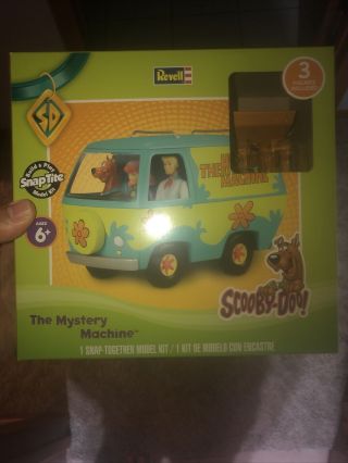 Scooby - Doo The Mystery Machine Van Revell Snap Together Model Kit W/ Figures