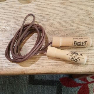 Everlast Leather Jump Rope Wood Handled Model 4497 9 1/2 