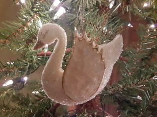 Vintage Swan Ornament White With Gold Trim And Sparkle