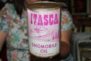 Vintage Itasca Snowmobile Motor Oil 1 Quart Metal Can Gas Station Sign
