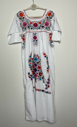 Vtg Oaxacan Hand Embroidered Hippie Peasant Mexican Cotton 70s Festival Dress M