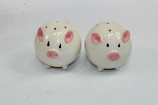 Happy Piggies Pig Salt And Pepper Shakers Vintage 1950 