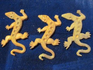 Vtg Lizard Salamander Stone Settings - - 1940s Brass Finding Stamping 1.  75 "