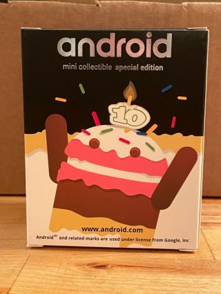 Google Android figure - “Anniversary Cake” RARE collectible 2