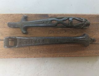 Vintage Cast Iron Handle - Wood Stove Lid Lifter