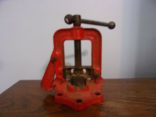 Vintage Fred Armstrong Number 281 1/8 - 1 1/2 " Pipe Clamp Vice Cast Iron Bridgepor