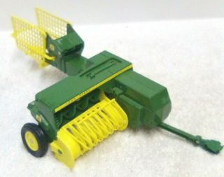 Vintage 1974 Ertl 1/16 John Deere Tractor Baler 336 Farm Toy Unplayed