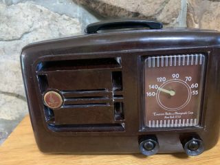 Vintage Emerson Model 507 radio,  1940 ' s Only 2