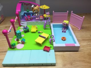 Shopkins Happy Places Pool & Sun Deck Playset With Lil Shoppie Dolls