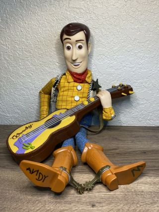 1999 Disney Toy Story 2 Strummin Singing Woody Doll 17 " W/ Guitar Vtg