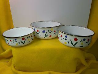 Vintage Enamelware Metal Nesting Bowls Set Of 3 Tulip Pattern Blue Yellow Red