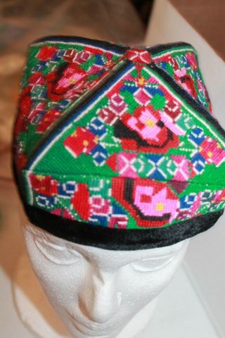Vintage Uzbek Hat Tubiteyka Hat Colorful Embroidery Cap Green Pink Workmanship