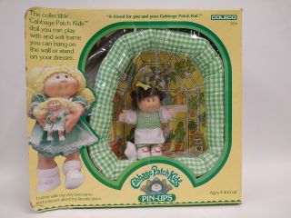 Open Box 1983 Cabbage Patch Pin Ups Dolls Mini Chrissie & Her Garden Greenhouse