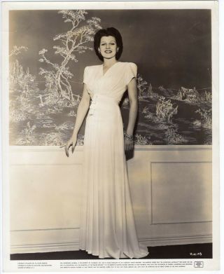 Rita Hayworth Vintage Photo Fashion Layout At Home￼