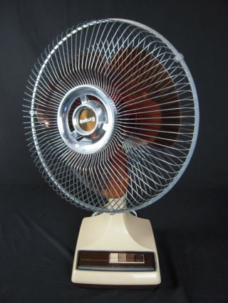 Vintage Galaxy 12 " 3 - Speed Oscillating Table Fan Cream/brown Amber K1 - C