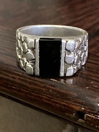 Vintage Navajo Sterling Silver Onyx 1/2 " Textured Band Ring Size 10.  5,  11g Signed