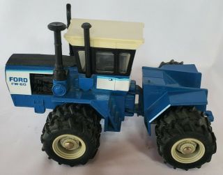 Vintage Ford FW - 60 Tractor 1/32 Scale Die Cast By Ertl 3