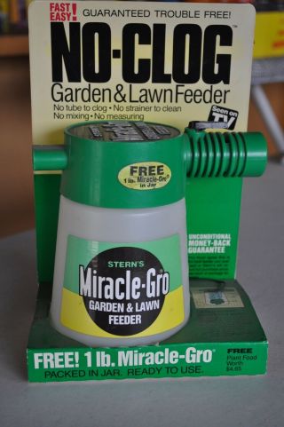 Vintage Stern’s Miracle Gro Garden & Lawn Feeder Pre - Owned/used