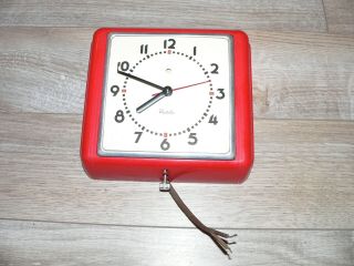 Vintage Dunbar Model S5 - C Electric Art Deco Red Wall Clock