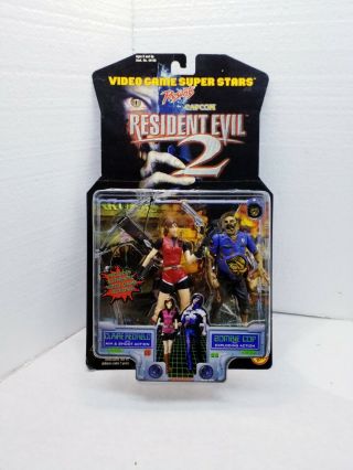 1998 Toy Biz Resident Evil 2 Claire Redfield & Zombie Cop Action Figure