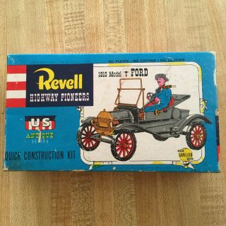 Vintage Revell Highway Pioneers 1910 Model T Ford Kit H - 32 - 69 With Type S Cement