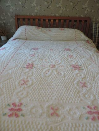 Sweet Vintage Chenille Bedspread Pink & Green Floral 74 X 100