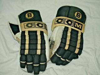 Rare Vintage Ccm Boston Bruins Hg 60 Hockey Gloves