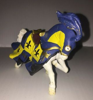 2002 Papo Fantasy Medieval Figure White Horse Yellow/blue Code Of Arms