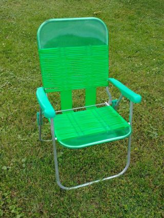 Vintage Folding Lawn Chair Gummy Vinyl Tube Plastic Green 33.  5 " Tall