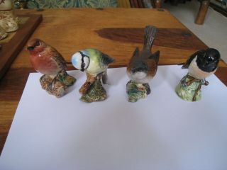 4 Vintage Beswick Birds Stonechat,  Blue Tit Robin.  & Rare Whitethroat All Vgc