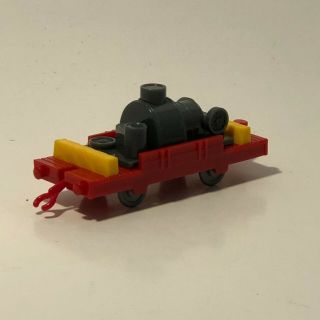 Thomas And Friends Trackmaster Kevin’s Flatbed Car With Cargo Magnetic 2006 B42