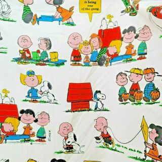 Vintage Peanuts Snoopy 1971 Top Sheet United Feature Syndicate Inc.