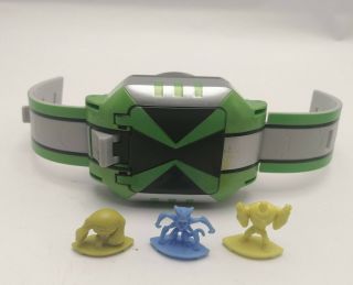 Ben 10 Omnitrix Omniverse Challenge Watch With 3 Minifigures
