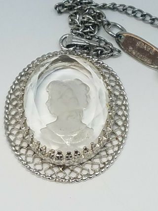 Vintage Whiting And Davis Clear Glass Intaglio Cameo Pendant Necklace